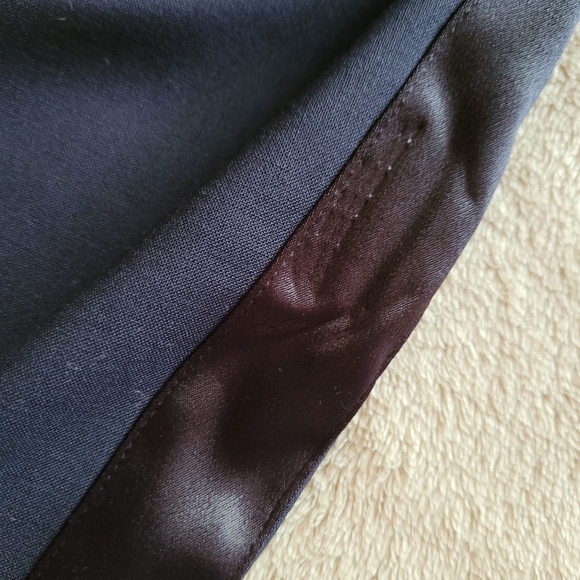 Vince navy blue tuxedo style cropped pants size 4 - Picture 14 of 14